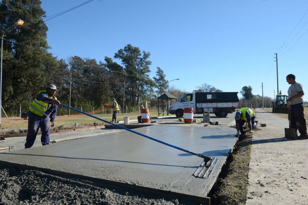 Comenzaron los trabajos de repavimentación de la Avenida Paul Groussac en El Talar