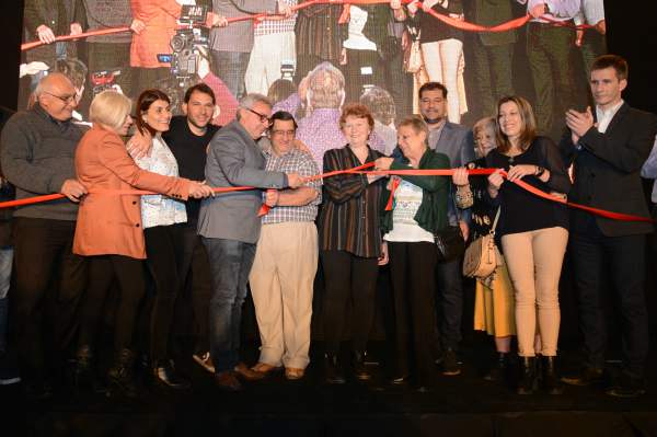 El Intendente de Tigre, Julio Zamora, encabezó el acto de inauguración de la Delegación de Benavídez y el corte de cinta de la primera etapa del Fórum Cultural de la ciudad, un nuevo espacio con capacidad para más de 270 espectadores, que incluye un SUM para talleres artísticos y un auditorio para presentaciones culturales, educativas, sociales y comunitarias.