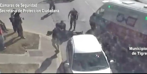 Efectivos de Tigre salvaron una vida con RCP Efectivos de Tigre salvaron una vida con RCP