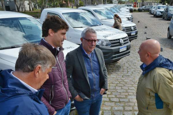 Tigre presentó 17 nuevos móviles para todas sus delegaciones Tigre presentó 17 nuevos móviles para todas sus delegaciones