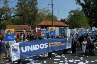 Dueños de inmobiliarias se manifestaron frente a la residencia de Olivos en rechazo a la ley de alquileres
