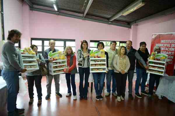 Tigre lanzó kioscos saludables para promover una alimentación consciente en los polideportivos 