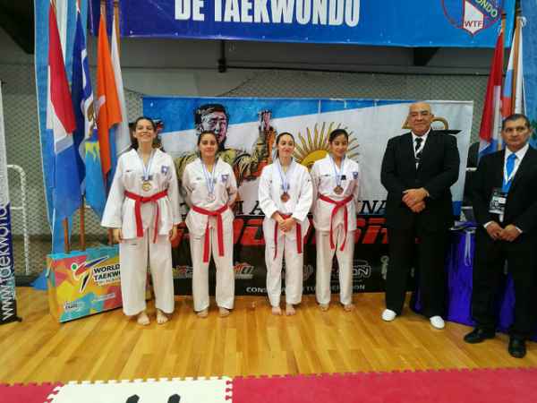 Taekwondistas de San Isidro, campeones nacionales