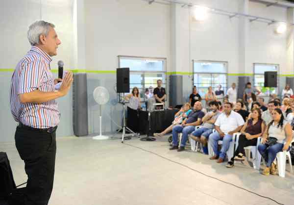 Stamateas presentó su libro Calma Emocional en San Fernando