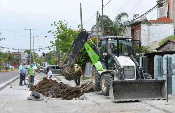 San Fernando renueva el pavimento de la Ruta N° 202