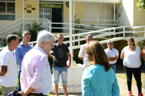 Andreotti visitó las seis Escuelas de Islas que Provincia prometió no cerrar