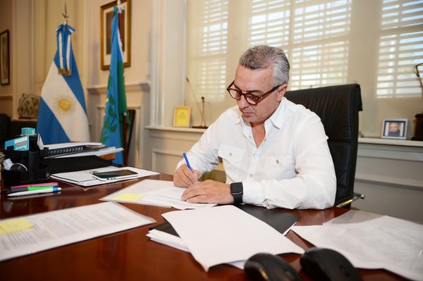 Julio Zamora al Presidente: “Exigimos las cloacas para el partido de Tigre” Julio Zamora al Presidente: “Exigimos las cloacas para el partido de Tigre”