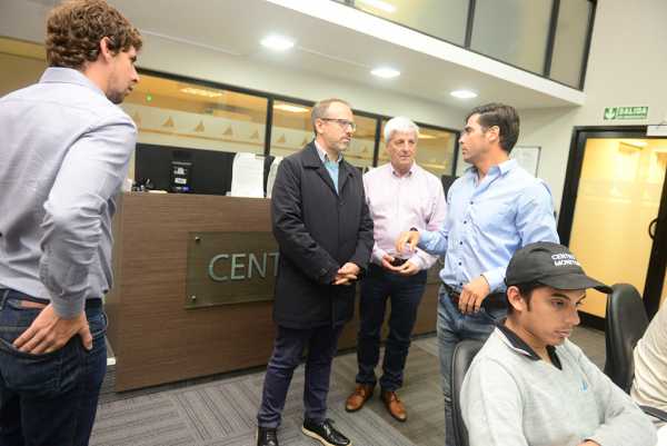 Luis Andreotti recibió a Diego Valenzuela, Intendente de 3 de Febrero