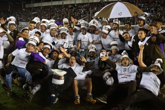Platense derrotó a Estudiantes en el desempate y volvió al Nacional B después de 8 años