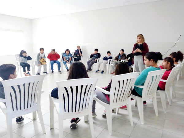 San Fernando brinda talleres de educación sexual en establecimientos educativos 