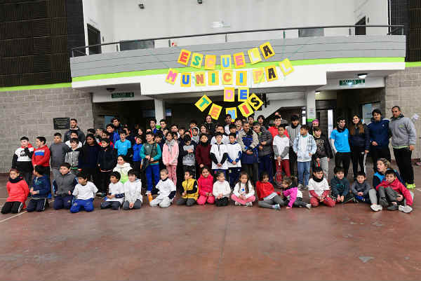 Cientos de chicos participaron de un Torneo Inclusivo de Tenis en San Fernando