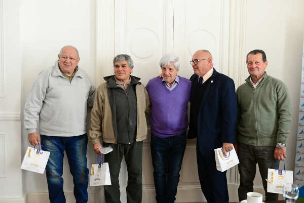 Andreotti distinguió a empleados municipales que se jubilaron