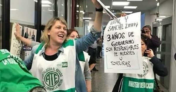 Trabajadores de ATE escracharon a Sánchez Zinny