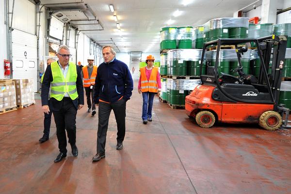Julio Zamora recorrió las instalaciones de Dodero Smart Logistics en General Pacheco Julio Zamora recorrió las instalaciones de Dodero Smart Logistics en General Pacheco