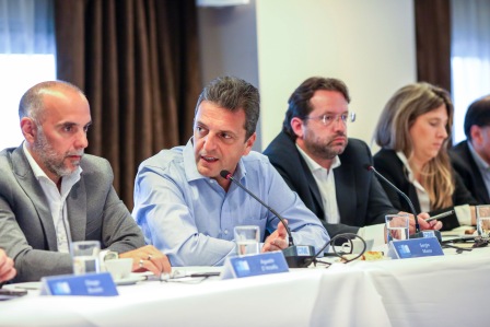 Sergio Massa participó del Foro de Economistas Argentinos 
