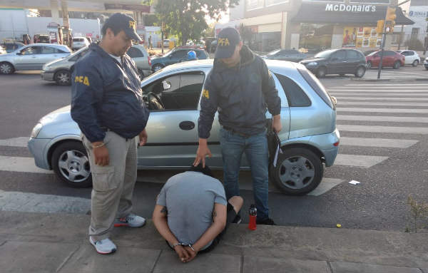Cayó el “Viejo Tom”, jefe de la barra de Platense, acusado de haber organizado un secuestro extorsivo Cayó el “Viejo Tom”, jefe de la barra de Platense, acusado de haber organizado un secuestro extorsivo