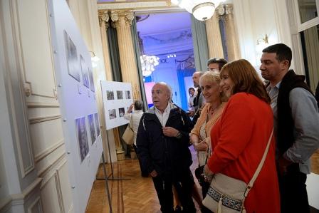 El Municipio premió a los ganadores del concurso fotográfico El Municipio premió a los ganadores del concurso fotográfico