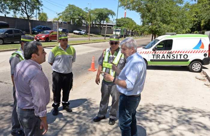 Andreotti saludó a los trabajadores municipales por las fiestas. Andreotti saludó a los trabajadores municipales por las fiestas.