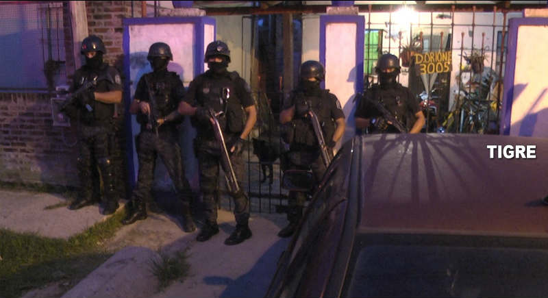 Desarticulan en Tigre una banda con armas de guerra, drogas y dinero en efectivo
