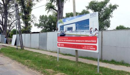 Julio Zamora supervisó el avance de obras de los tres Hospitales de Diagnóstico Inmediato, que construye el municipio en el centro de la ciudad y en las localidades de Benavídez y Don Torcuato. Julio Zamora supervisó el avance de obras de los tres Hospitales de Diagnóstico Inmediato, que construye el municipio en el centro de la ciudad y en las localidades de Benavídez y Don Torcuato.