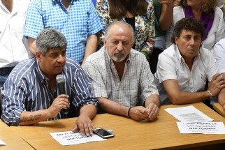 Sindicatos opositores van a la justicia y convocan a marchas “de velas y antorchas” contra aumentos de tarifas