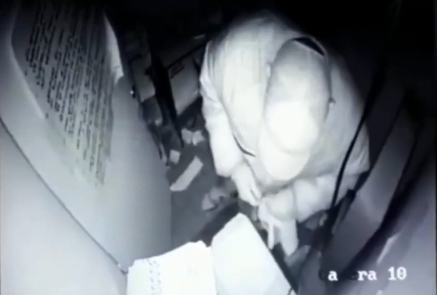 Detienen a ex empleado de Día% de San Isidro que incendió el supermercado tras robarse el dinero de la caja fuerte Detienen a ex empleado de Día% de San Isidro que incendió el supermercado tras robarse el dinero de la caja fuerte