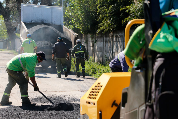 Continúa el Plan de Bacheo en Pilar y Del Viso.