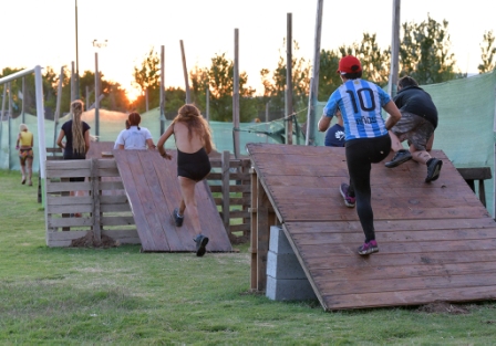 Todos los polideportivos de San Fernando participaron de la primera “Carrera Sucia”