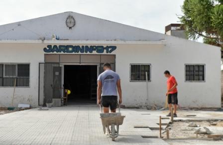 Avanza la renovación que hace el Municipio en el Jardín Provincial N°917
