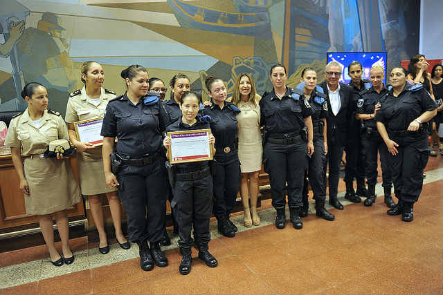 En el marco del Día Internacional de la Mujer, el intendente de Tigre encabezó un acto en reconocimiento a más de 20 vecinas por su rol social.