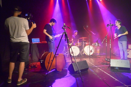 Un ex integrante de Divididos grabó material para su álbum solista en el Teatro Martinelli de San Fernando Un ex integrante de Divididos grabó material para su álbum solista en el Teatro Martinelli de San Fernando