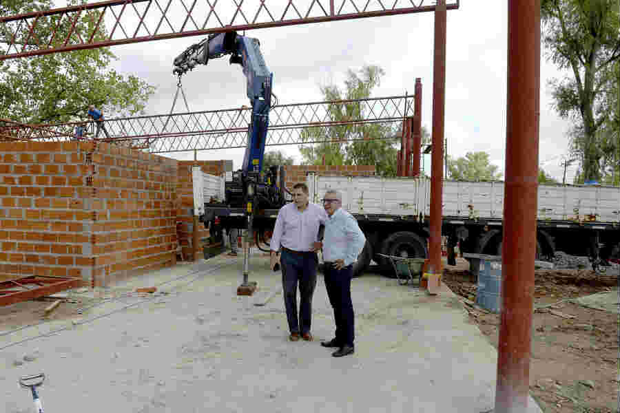 Julio Zamora supervisó el avance de obras del Hospital de Diagnóstico Inmediato de Benavídez