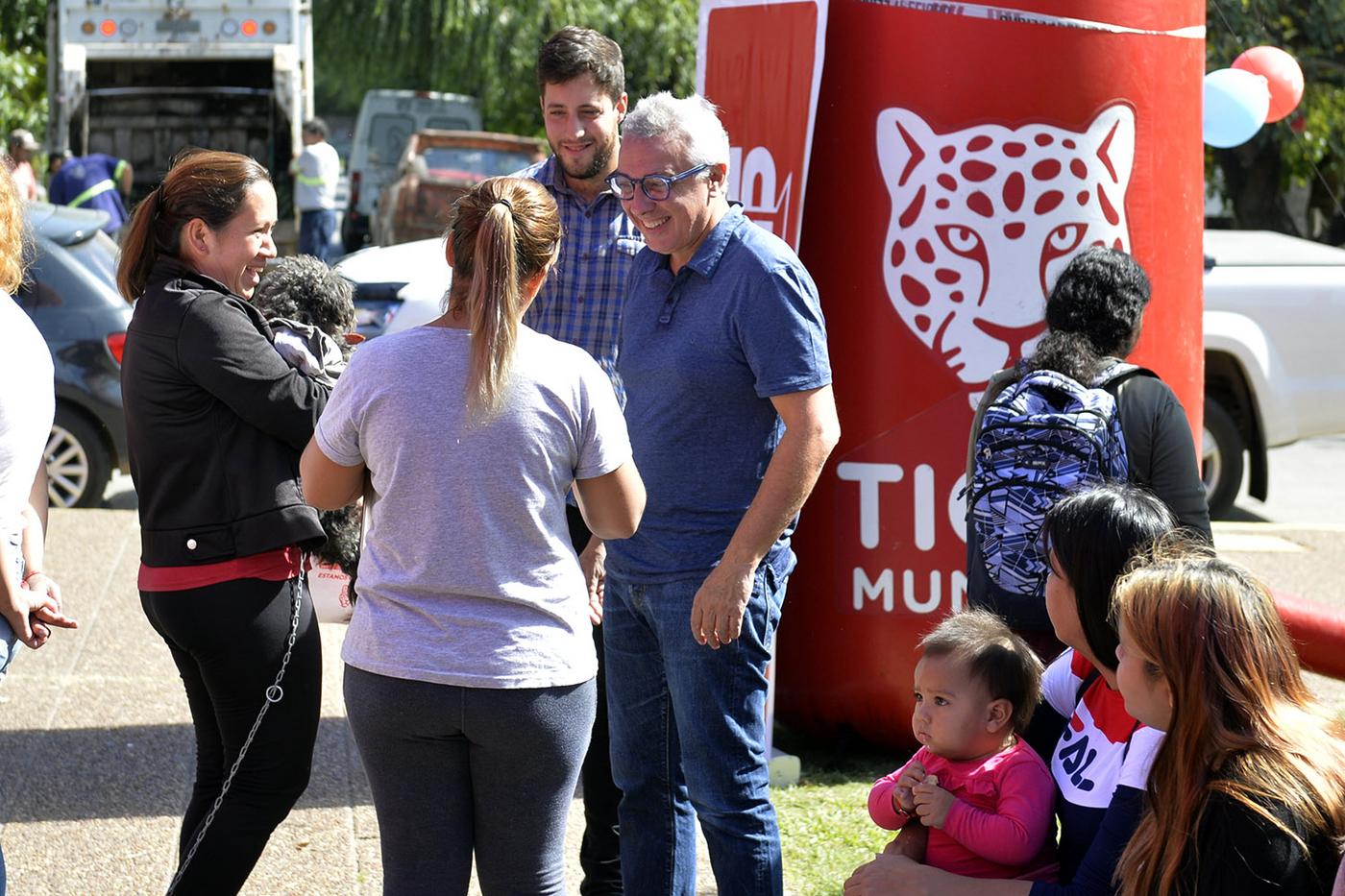 Julio Zamora acompañó a los vecinos de Benavídez en un nuevo 