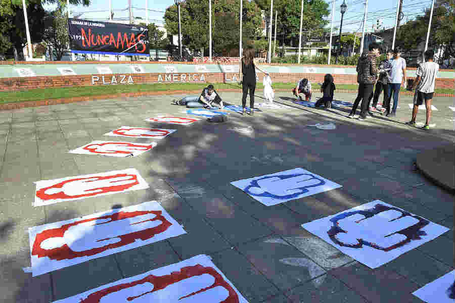Siluetazo en Tigre centro en conmemoración por la Semana de la Memoria
