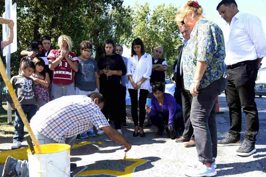 Tigre homenajeó a Gonzalo David Duarte, víctima de un accidente vial en Tigre Tigre homenajeó a Gonzalo David Duarte, víctima de un accidente vial en Tigre