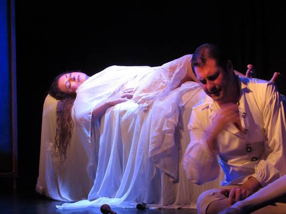 Romeo y Julieta en el Colegio de Escribanos de San Isidro