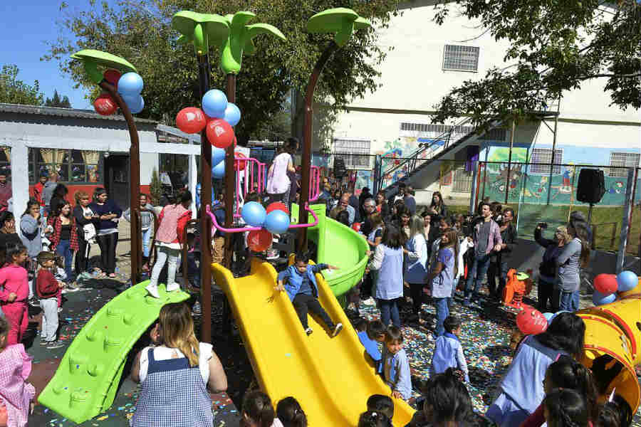 En el barrio San Pablo, Julio Zamora presentó la renovación del jardín N°911