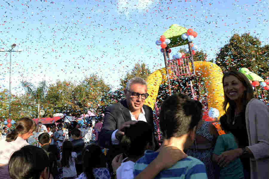 Julio Zamora en el barrio Aviación