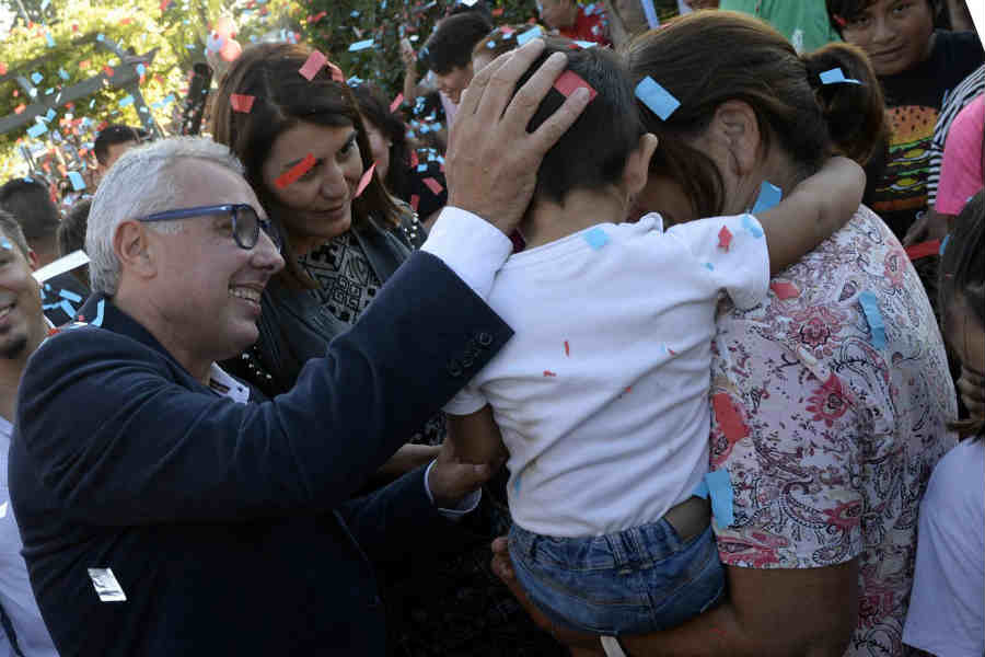 Julio Zamora en el barrio Aviación