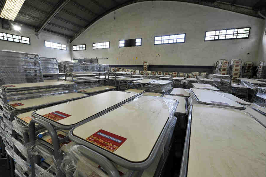 Tigre entrega sillas y bancos nuevos para 4500 alumnos de las escuelas primarias pública