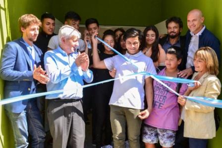 Andreotti inauguró la renovación de la Primaria N° 7 y Secundaria N° 16