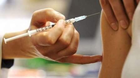 Vacunación antigripal en hospitales y centros de salud  de San Isidro