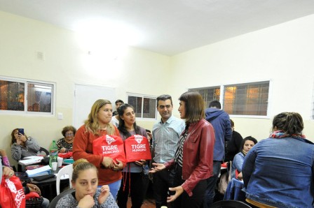 Tigre entregó útiles escolares a vecinos de San José y Cina Cina