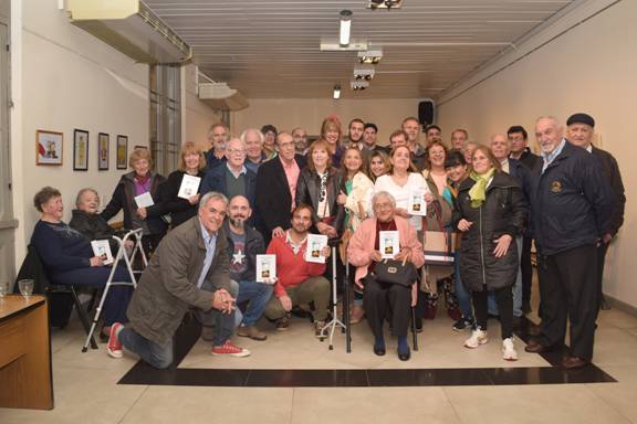 Luis Gallardo Bergara presentó su autobiografía en San Isidro