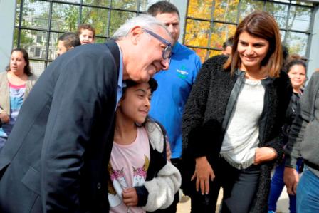  Julio Zamora, criticó la falta de compromiso del gobierno provincial con la educación pública y el abandono en salud y seguridad. Fue durante la inauguración de los nuevos juegos del jardín N°927.