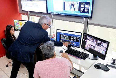 El intendente Julio Zamora presentó el software desarrollado por la compañía NEC, que con alto nivel de precisión permite la búsqueda e identificación de personas con antecedentes penales o en situación de extravío