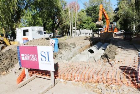 Nueva rotonda y desagüe en el futuro parque público del puerto de San Isidro