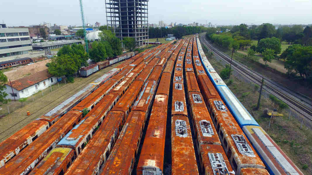Con recaudación récord, comienza la limpieza de un predio ferroviario clave en el Gran Buenos Aires 