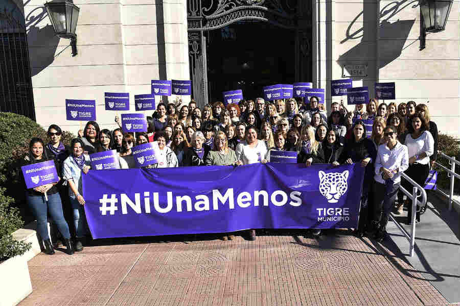 Tigre se sumó a una nueva marcha de “Ni una menos” Tigre se sumó a una nueva marcha de “Ni una menos”