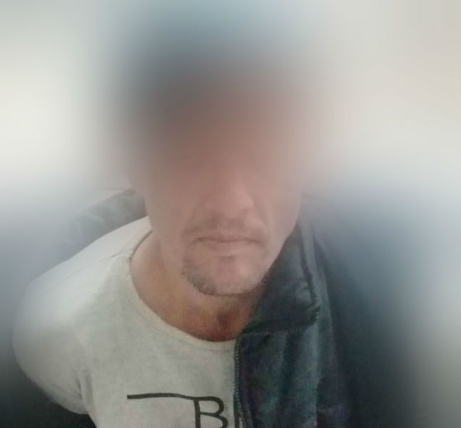 Un hombre fe detenido cuando intentaba forzar la reja de un comercio en Vicente López Un hombre fe detenido cuando intentaba forzar la reja de un comercio en Vicente López